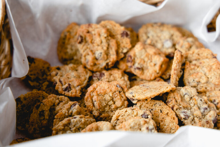 Vegan Trail Mix Cookies: A Delicious and Healthy Snack Option